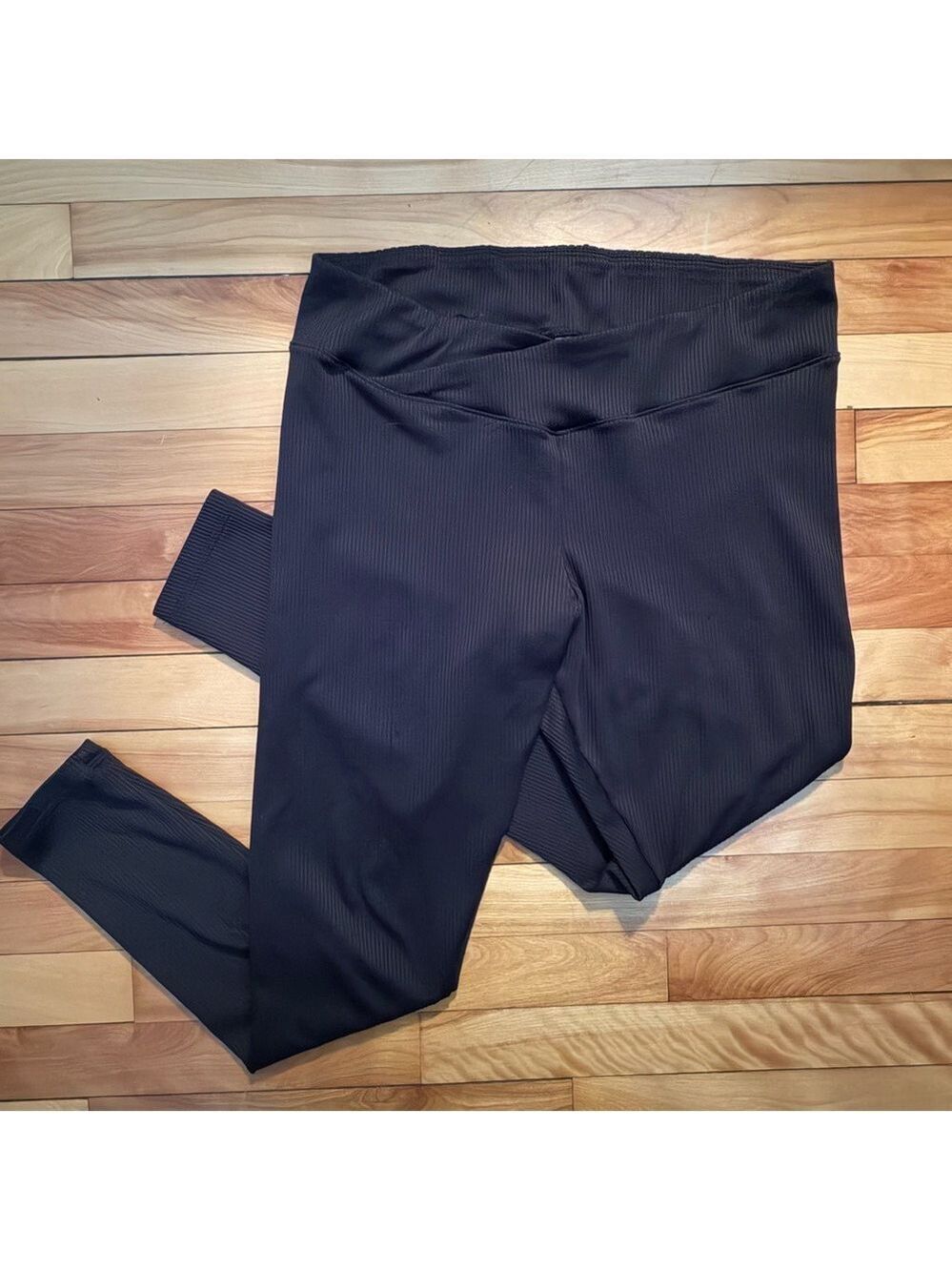 H&M Divided Black High-Waisted Leggings - Large - Picture 2 of 9